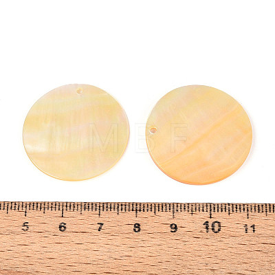 Natural Yellow Shell Pendants BSHE-T014-36A-1