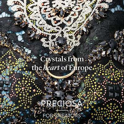 Preciosa® MAXIMA Crystal Fancy Stones Y-PRC-FG15-40010-1