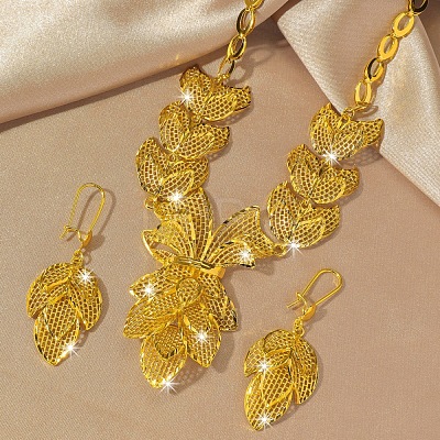 Hollow Leaf Brass Pendant Necklaces & Hoop Earrings Sets for Women FS-WGD13A8-01-1