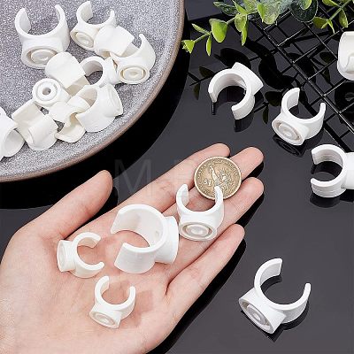 CHGCRAFT 40Pcs 4 Style PVC Plastic U-Hook Holder FIND-CA0005-29-1