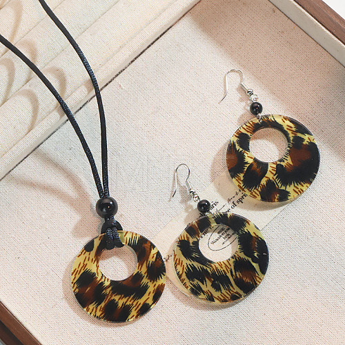 Leopard Print Pattern Round Acrylic Pendant Necklaces and Dangle Earrings Sets WGC0DA0-02-1