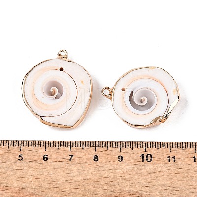 Natural Sea Shell Pendants SSHEL-N038-38A-1