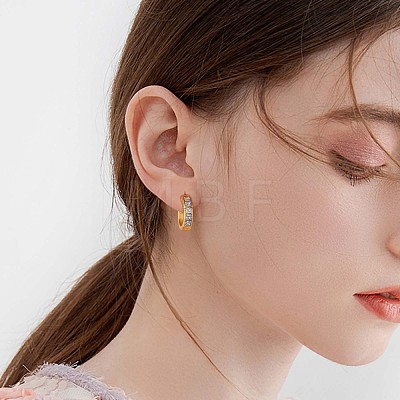 Clear Cubic Zirconia C-shape Stud Earrings JE939A-1