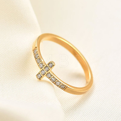 Cross Stainless Steel Micro Pave Clear Cubic Zirconia Finger Rings for Women FS-WG88B59-06-1