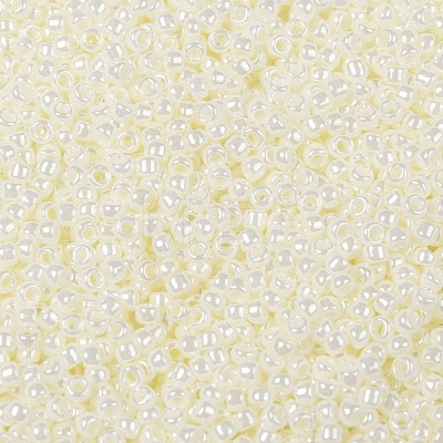 TOHO Round Seed Beads SEED-JPTR15-0122-1