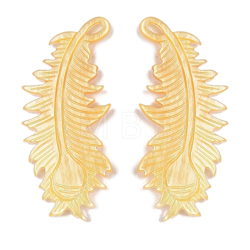 Natural Yellow Shell Carved Pendants SSHEL-C012-15-1