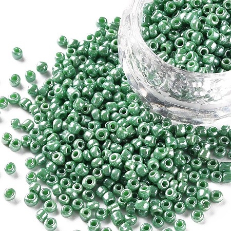 8/0 Glass Seed Beads SEED-US0003-3mm-127-1