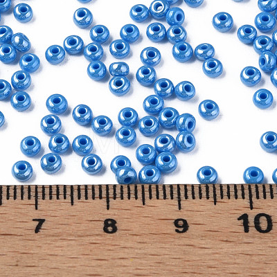 8/0 Czech Opaque Glass Seed Beads SEED-N004-003A-18-1