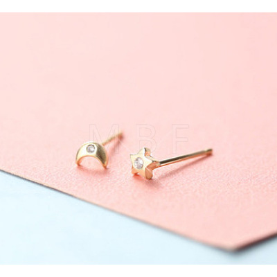 Brass Micro Pave Clear Cubic Zirconia Stud Earrings FS-WGE47D1-21-1