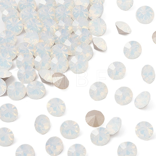 Preciosa® MAXIMA Crystal Round Stones Y-PRC-RBSS18-01000-1