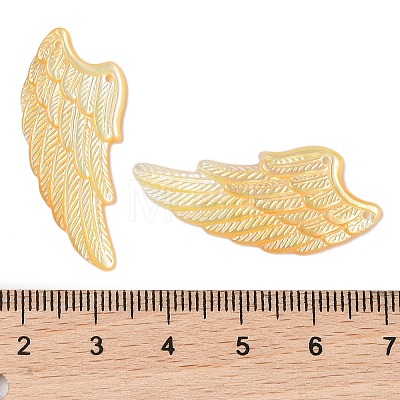 Natural Yellow Shell Carved Pendants SSHEL-C012-16-1
