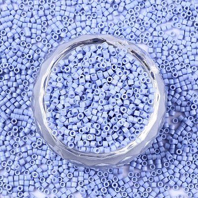 11/0 Grade A Glass Seed Beads SEED-S030-1023-1