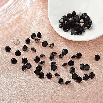 Preciosa® MAXIMA Crystal Round Stones Y-PRC-RBSS18-23980-1