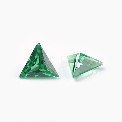 Cubic Zirconia Pointed Back Cabochons ZIRC-WH0001-A07-1