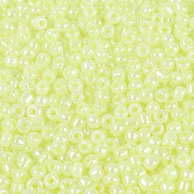 8/0 Glass Seed Beads X1-SEED-A011-3mm-152-1